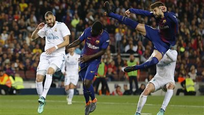 ريال مدريد يخطف الفوز من برشلونة بهدفين ويعتلى قمة الدورى الأسبانى
