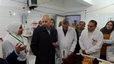 وكيل وزارة الصحة يفاجئ مستشفى حميات الزقازيق ويتابع الدورة التثقيفية