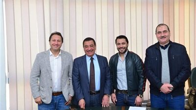 إيروسبورت يجدد التعاقد مع أحمد حسن وهادي خشبة.. صور