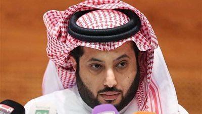 أحمد بلال رداً على استقالة آل الشيخ: 