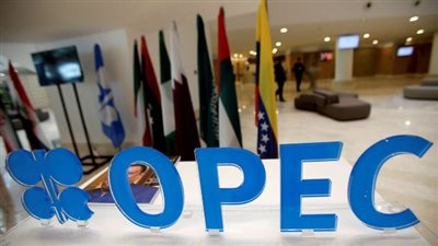 دول أوبك+ تبحث تخفيضات كبيرة لإنتاج النفط خلال هذا الأسبوع