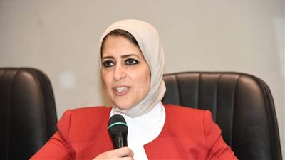 الصحة تعلن نتيجة تحليل كورونا للوزيرة والوفد المرافق لها