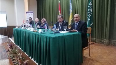 صناعة الملابس تشارك في المؤتمر التعريفي بالاشتراطات الملزمة للتصدير