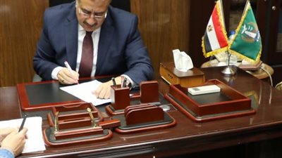 محافظ المنوفية يقرر الغاء البصمة الإلكترونية للوقاية من كورونا