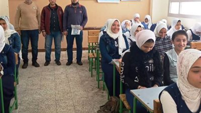 ندوات تثقيفية وتوعوية عن الأمراض الفيروسية بمدارس الشرقية بالصور