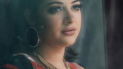 منى فاروق تتألق بالزى الأردنى فى أحدث جلسة تصوير