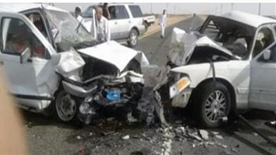 مصرع وإصابة 6 في حادث تصادم سيارتين بمطروح