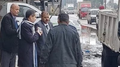 محافظ الغربية فى جولة ممطرة بالمحلة لسرعة شفط تجمعات المياه المتراكمة-صور