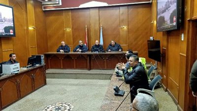 محافظ القاهرة يترأس غرفة العمليات المركزية بالمحافظة لمتابعة أعمال إزالة تراكمات مياة الامطار