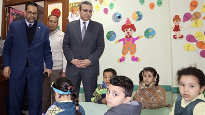 نائب محافظ الغربية .. يتابع المسح الطبي للأنيميا والسمنة والتقزم لطلاب الإبتدائى
