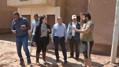توزيع ٨ اطنان سلع غذائية على متضررى السيول بمدن جنوب سيناء