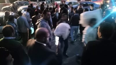 بالصور.. هتافات مدوية وتهديد باعتصام مفتوح داخل نقابة المحامين.. وأحراز المحافظات تصل النقابة