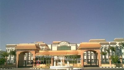 تواجد أطباء طب الزقازيق وعين شمس ومعهد القلب بمستشفي طور سيناء من السبت 21