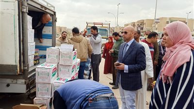 وكيل وزارة الصحة يشيد بمجهود جهاز العاشر فى فض الاسواق وتوعية المواطنين