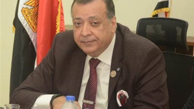 محمد سعد الدين: انخفاض أسعار البترول عالميا يخدم الموازنة المصرية