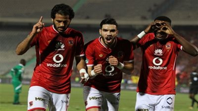 مروان محسن يتحدث عن المنافسة مع اليو بادجي في هجوم الأهلي وعودة ازارو