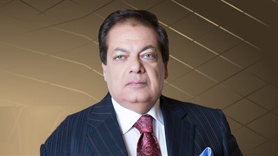 أبو العينين: إجازات لـ 50% من العاملين وصرف المرتبات فى موعدها بسيراميكا كليوباترا