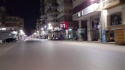 شوارع بورسعيد خالية من المواطنين وانتشار مكثف من رجال الشرطة