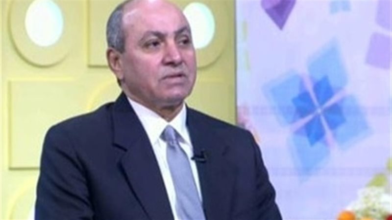 عادل طعيمة نجم الأهلي