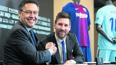 رئيس برشلونة يكشف موقف ميسي من تخفيض الرواتب