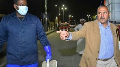 رئيس مدينة رأس سدر يتابع اعمال التطهير والتعقيم لمجابهة فيروس كورونا المستجد