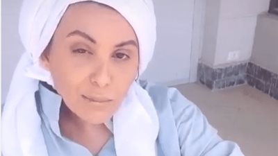دانا حمدان تقلد نجاح الموجي في 