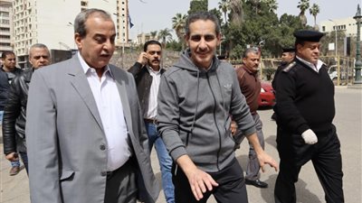 رحمى :نتائج ٢٠حالة بقرية الهياتم جاءت سلبية ٠٠وقوافل تموينية لتوزيع السلع على الأهالي