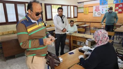 20 مدرسة لتسليم شرائح التابلت و45مدرسه تستقبل أصحاب المعاشات
