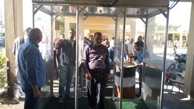مصر للالومنيوم تعلن عن تصنيع بوابات لتعقيم العمال من كورونا