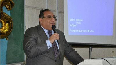 طب حلوان تنظم دورة تدريبية لتشخيص فيروس كورونا اون لاين.. بالصور