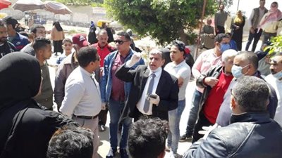 فض السويقات ومنع التجمعات فى التل الكبير.. بالصور