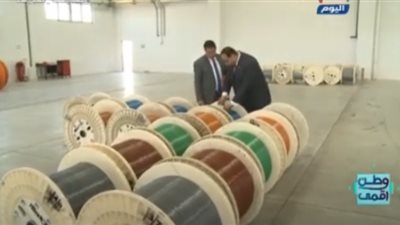 تعرف على تبريد كابلات الفايبر باستخدام تكنولوجيا عالية لسرعة الإنترنت.. فيديو