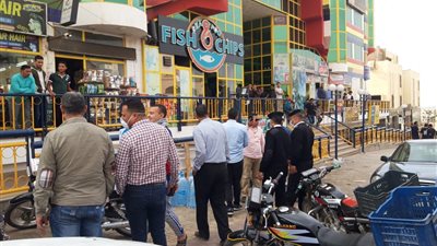 جهاز العبور يشن حملة لرفع الاشغالات ومخالفات الباعة الجائلين بالحى الأول