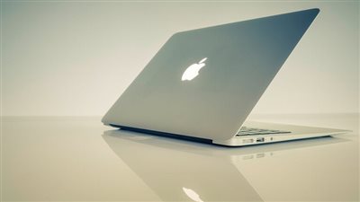 ميزة جديدة تطيل عمر بطاريات حواسب آبل