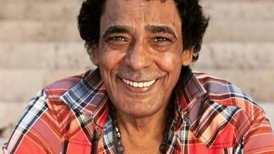 الكينج محمد منير : سعيد بقرار الرئيس فى قضايا العالقين