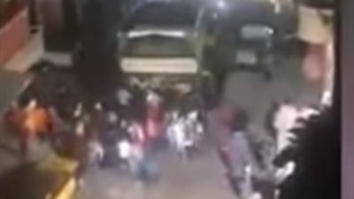 الشارع السكندرى ينتفض ضد مسيرة ( مجسم الكعبة ) والمحافظ يعلق .. فيديو