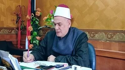 وكيل وزارة الأوقاف يجازى أئمة وعمال الحسينية لتركهم المساجد مغلقة بدون حراسة