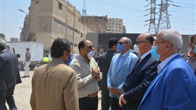 محافظ القاهرة يتفقد توسعة شارع جسر السويس بتكلفه ٤٨ مليون جنيه