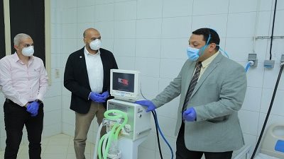موانئ دبي العالمية - السخنة تتبرع بجهازي تنفس صناعي لدعم القطاع الطبى