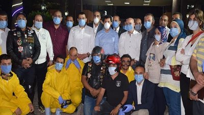 وزيرالرياضة يطلق إشارة بدء مبادرة تطهير مواقف المواصلات العامة