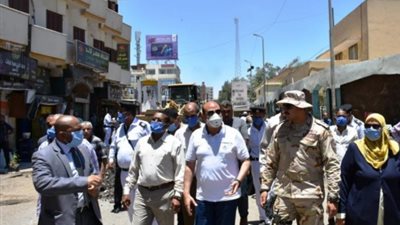 الإسراع بمعدلات تنفيذ مشروع تطوير السوق السياحى وميدان المحطة ودرة النيل