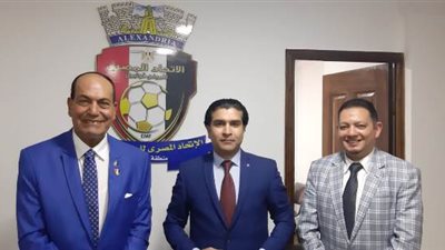 أحمد سمير رئيس الاتحاد المصري للميني فوتبول... يتفقد مقر منطقة الإسكندرية