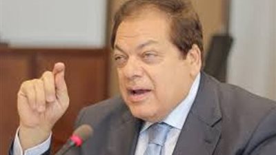 البرلمان يستجيب لاقتراح النائب محمد ابو العينين ويحذف مادة من قانون البنك المركزى