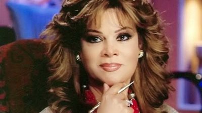 صورة نادرة لصالح كامل برفقة زوجتة صفاء ابو السعود قبل وفاته بشهور