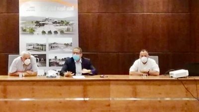 وزير السياحة والآثار يبحث مع لجان العرض المتحفي أخر المستجدات