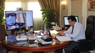 عبد الغفار: تحديد ١٣مستشفى جامعي كمرحلة أولى للمشاركة بإمكاناتها للتعامل مع كورونا