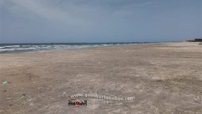 بسبب كورونا راس البر بلا زوار في العيد الشواطئ مغلقة والشوارع خاليةو المعديات معلقة