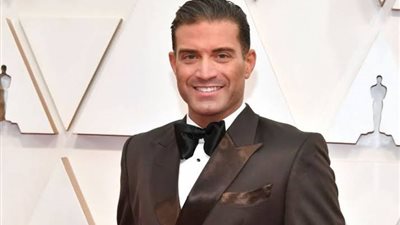 حفيد عمر الشريف يثير الجدل من جديد بصورة مثيرة