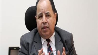 وزير المالية: الأولوية بالمواقع الجمركية.. للسلع الاستراتيجة