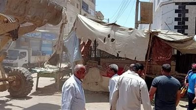 حملة مكبرة لإزالة الإشغالات بمدينة ديروط بأسيوط